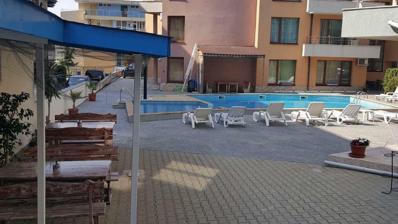 Апартаменти "Бриз" Sveti Vlas Ngoại thất bức ảnh